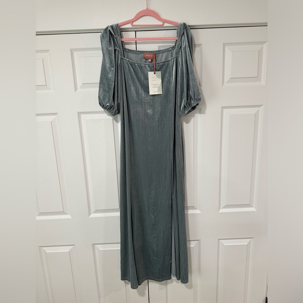 NWT Jessakae Velvet Dress size 2xl